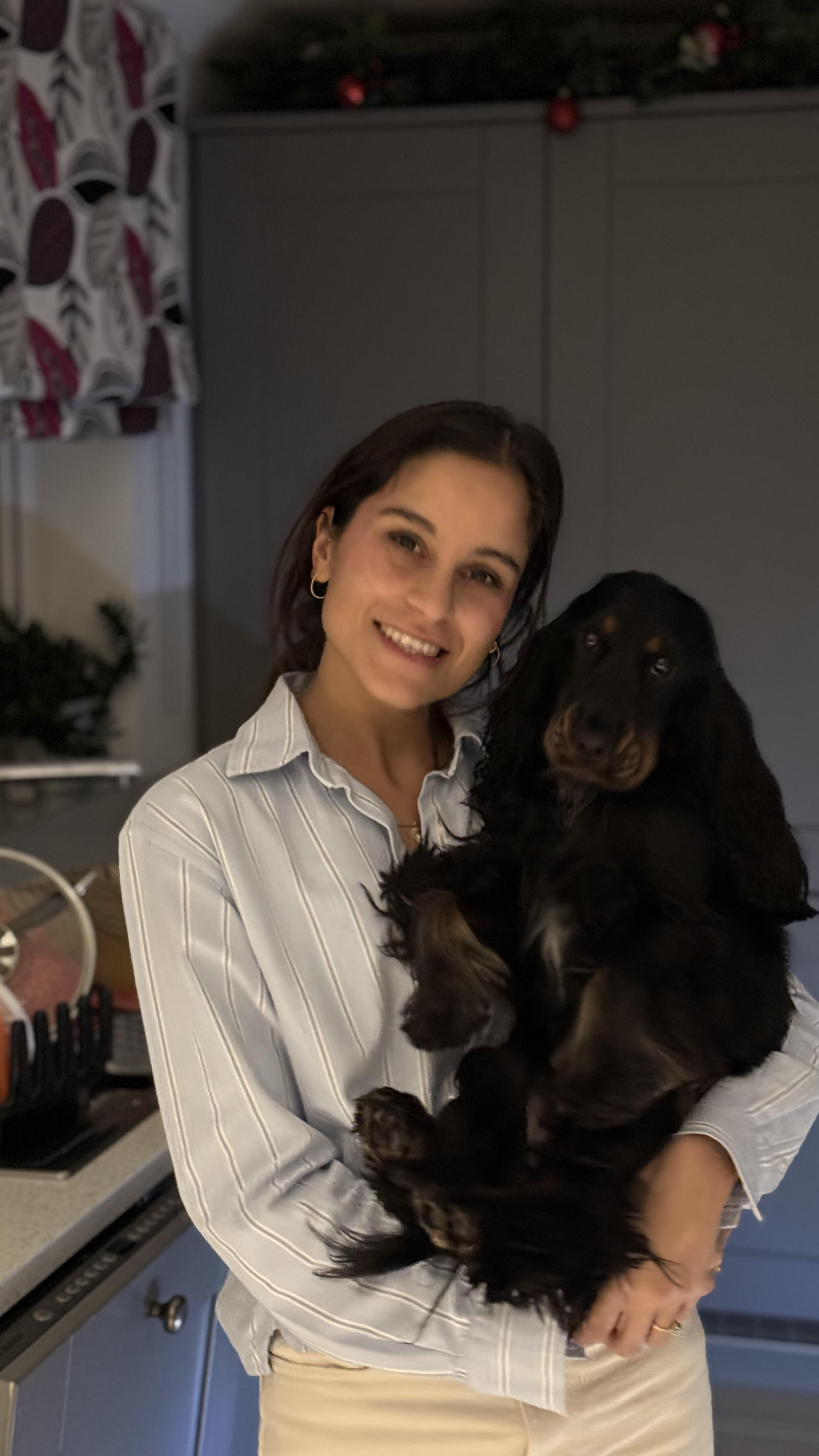 Nikki, positive reinforcement dog trainer based in Farnham, Surrey
